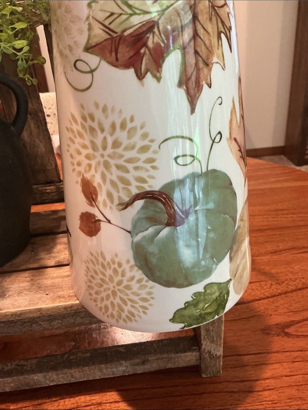 Fall Serving Pitcher - Picture 3 of 6